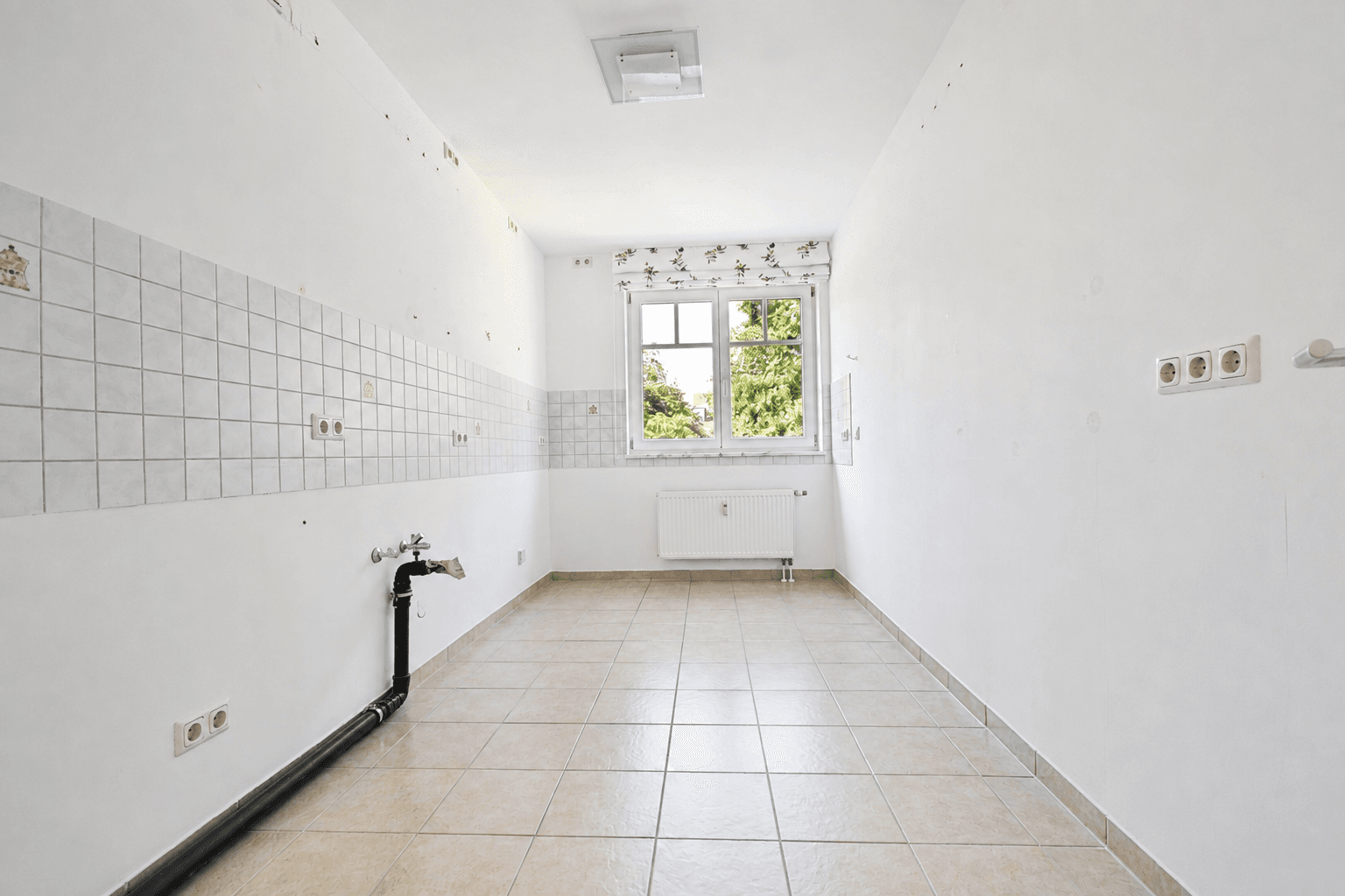IN-Altstadt: Moderne 3-ZKB-Wohnung im 2. OG inkl. 2 TG-Stellplätze – Bild 4