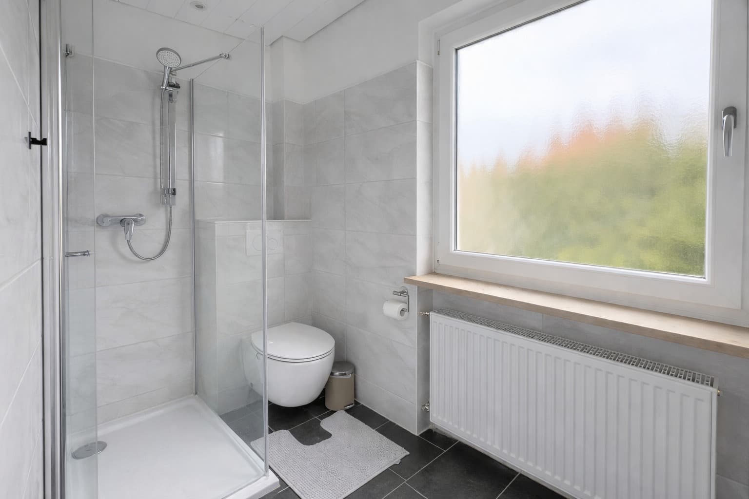 Modernes Reihenhaus in Ingolstadt: Garten, 6 Zimmer & PV-Anlage – Bild 5